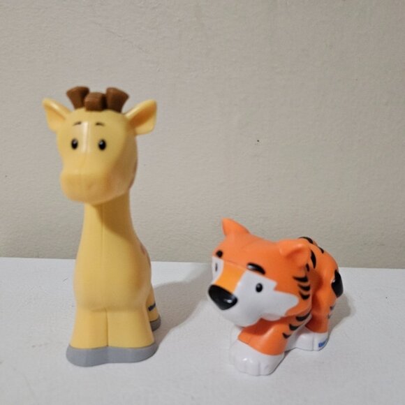 Fisher Price Little People Farm and Zoo animals Set of 10 - Picture 5 of 7